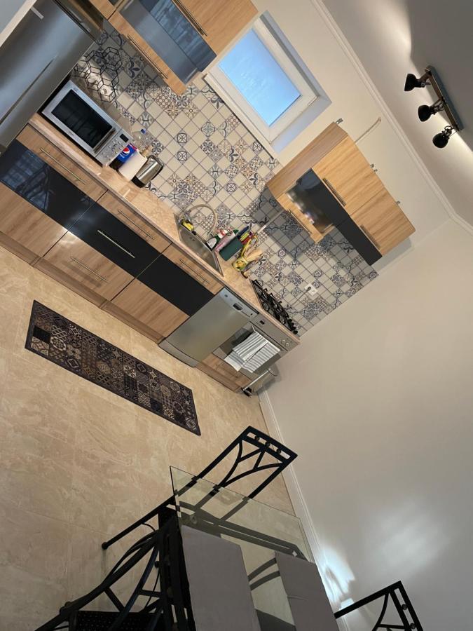 M3 Mad Apartment ภายนอก รูปภาพ