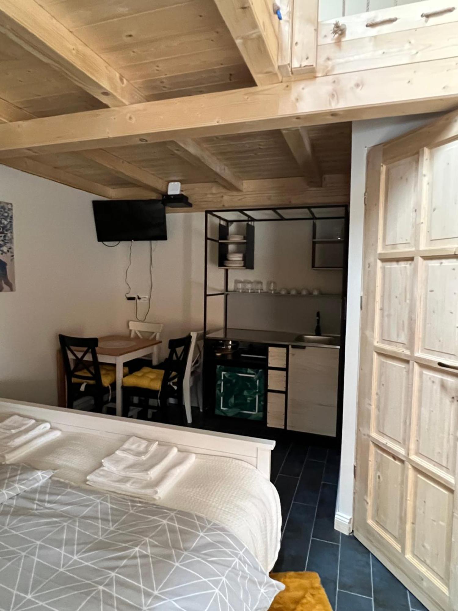 M3 Mad Apartment ภายนอก รูปภาพ