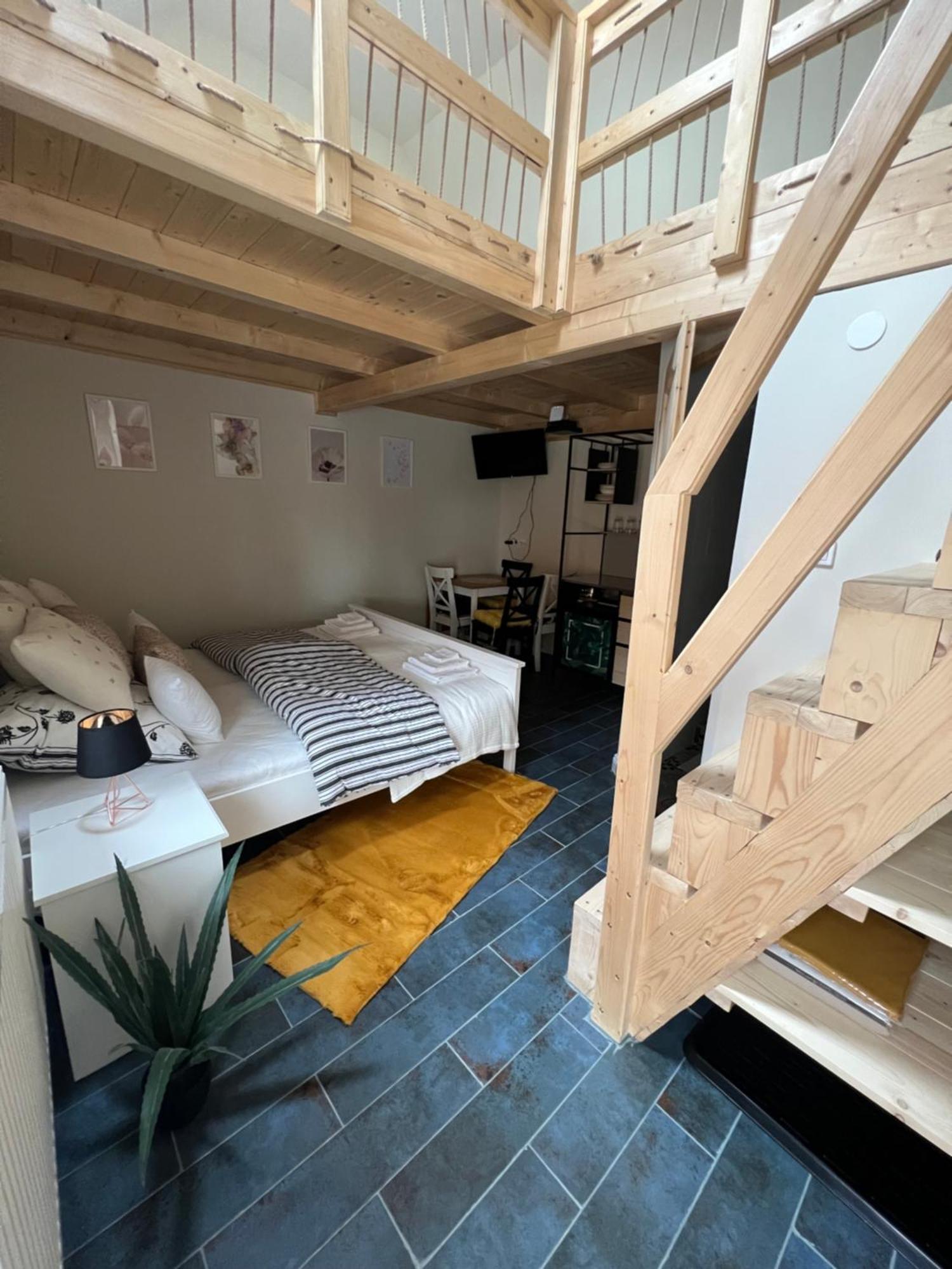 M3 Mad Apartment ภายนอก รูปภาพ